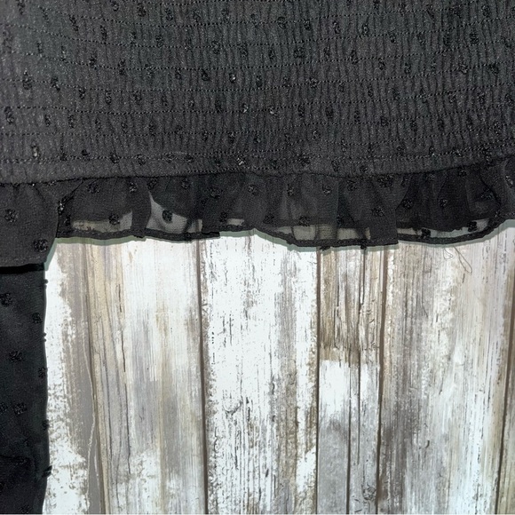 Entro Black Smocked Crop Puff Sleeve Blouse - Picture 5 of 7